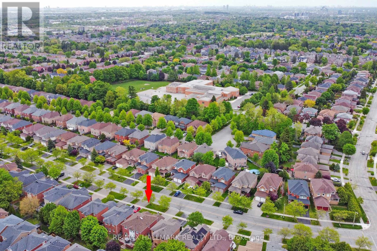 92 Canyon Hill Avenue, Richmond Hill, Ontario  L4C 0K5 - Photo 49 - N12182356