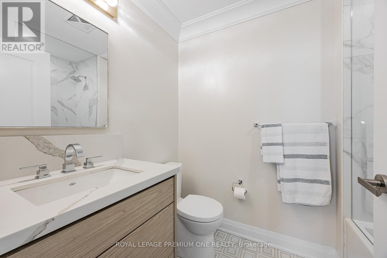 310 - 9085 Jane Street, Vaughan, Ontario  L4K 0L8 - Photo 15 - N12182410