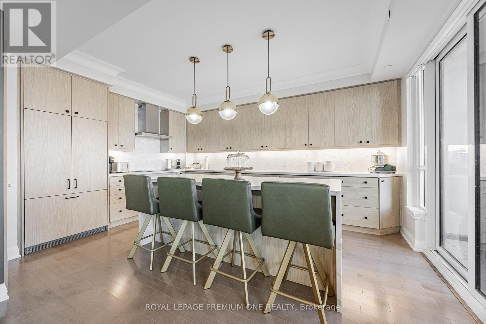 310 - 9085 Jane Street, Vaughan, Ontario  L4K 0L8 - Photo 4 - N12182410