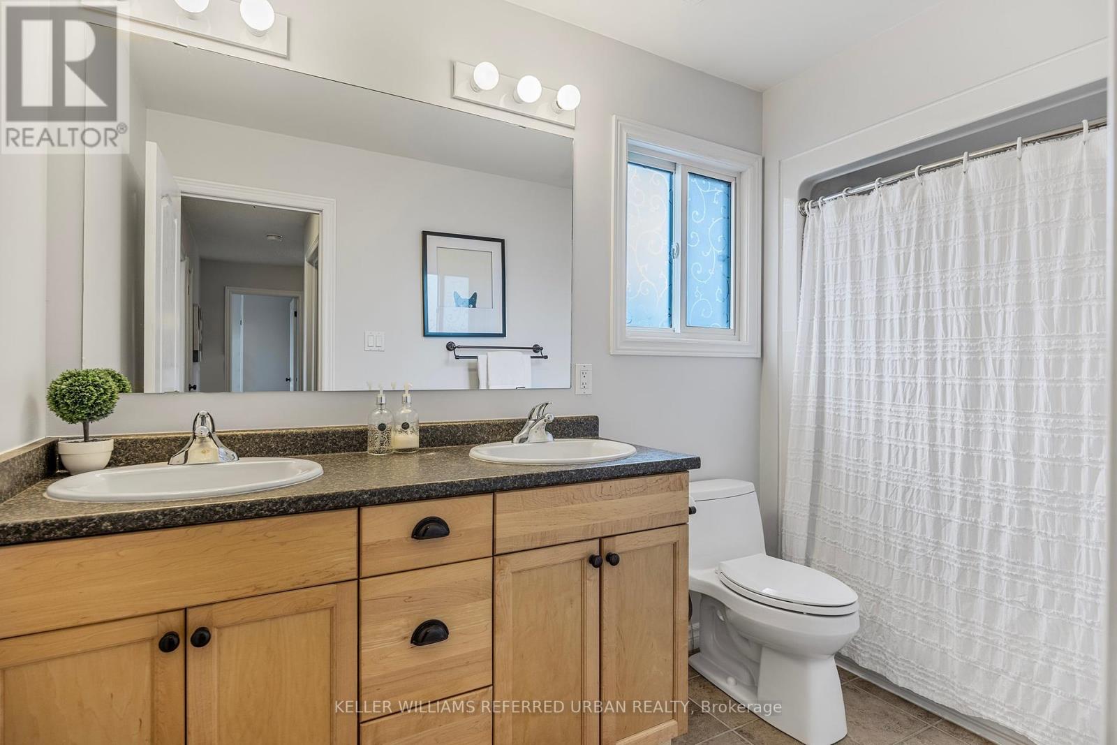 68 Mike Hart Drive, Essa, Ontario  L0M 1B5 - Photo 24 - N12182437