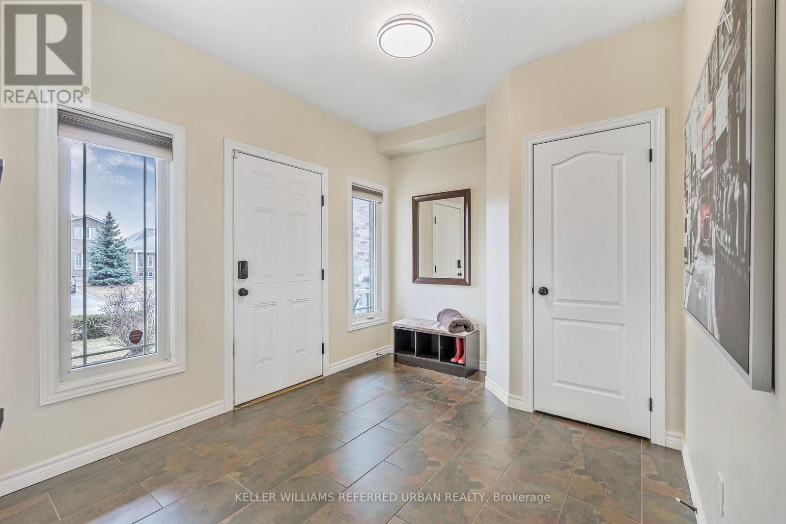 68 Mike Hart Drive, Essa, Ontario  L0M 1B5 - Photo 4 - N12182437