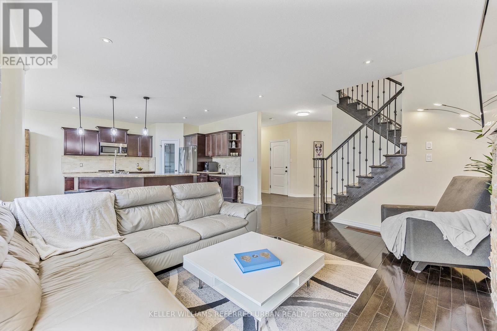 68 Mike Hart Drive, Essa, Ontario  L0M 1B5 - Photo 9 - N12182437