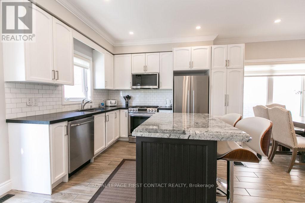 1955 Swan Street, Innisfil, Ontario  L9S 0B4 - Photo 8 - N12182455