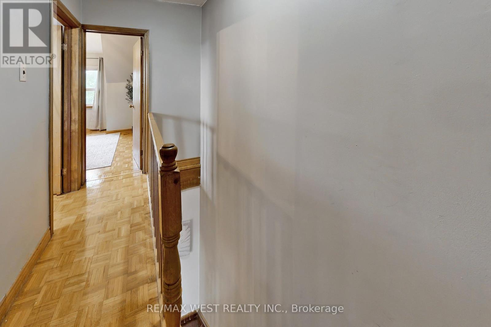 613 Lansdowne Avenue, Toronto, Ontario  M6H 3Y2 - Photo 23 - C12182481