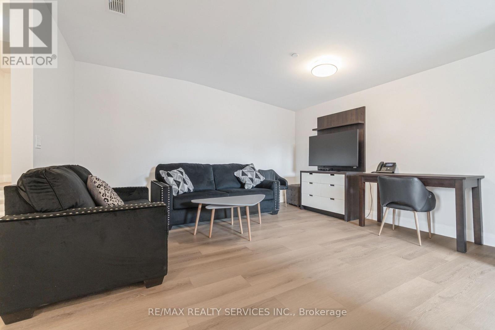#3 - 30 Dean Park Road, Toronto, Ontario  M1B 3H1 - Photo 8 - E12182470
