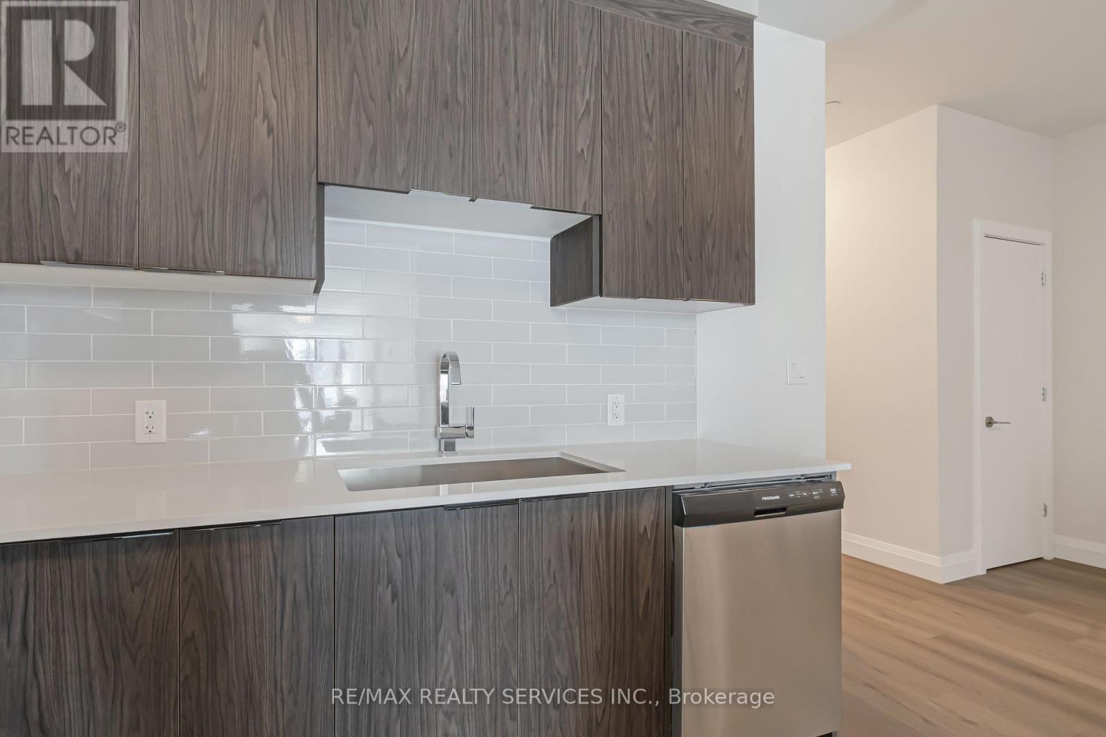 #10 - 30 Dean Park Road, Toronto, Ontario  M1B 3H1 - Photo 8 - E12182551