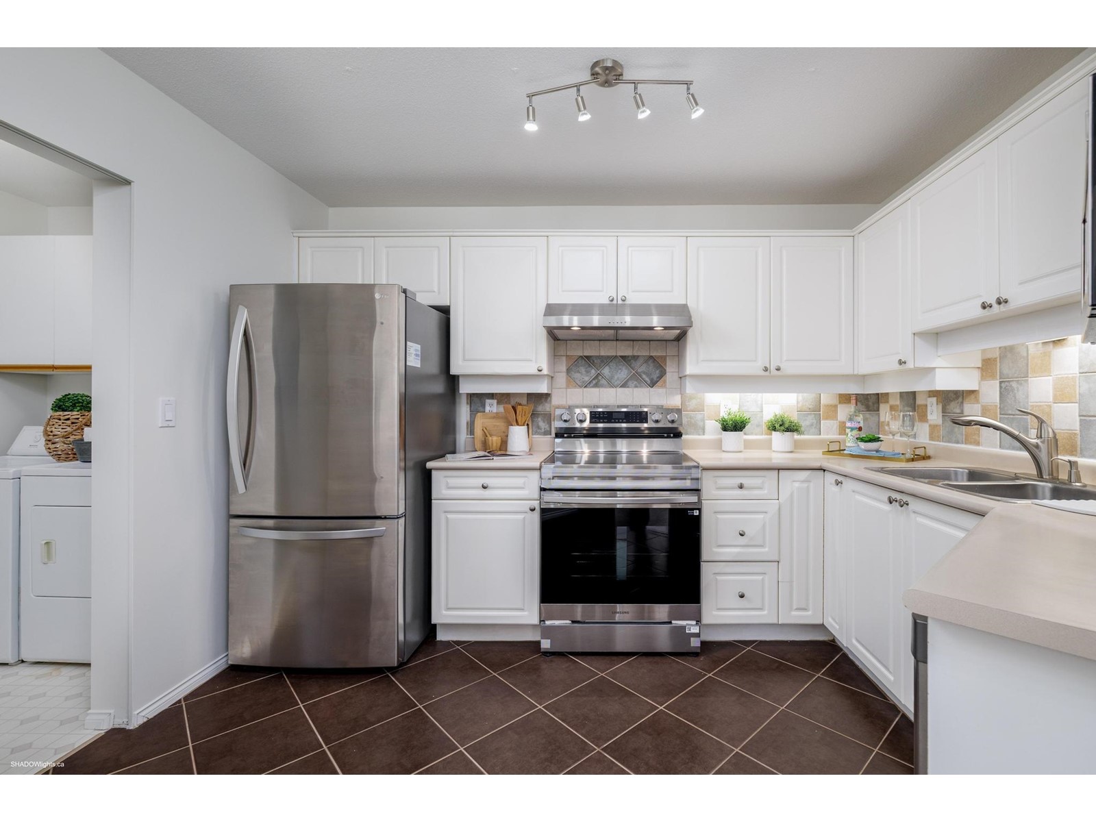 404 5465 201 Street, Langley, British Columbia  V3A 1P8 - Photo 7 - R3008408