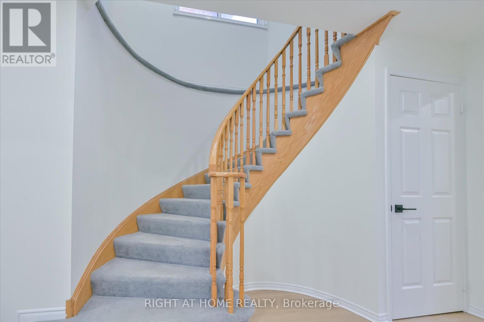 5023 Northern Lights Circle, Mississauga, Ontario  L5R 2P7 - Photo 15 - W12182282