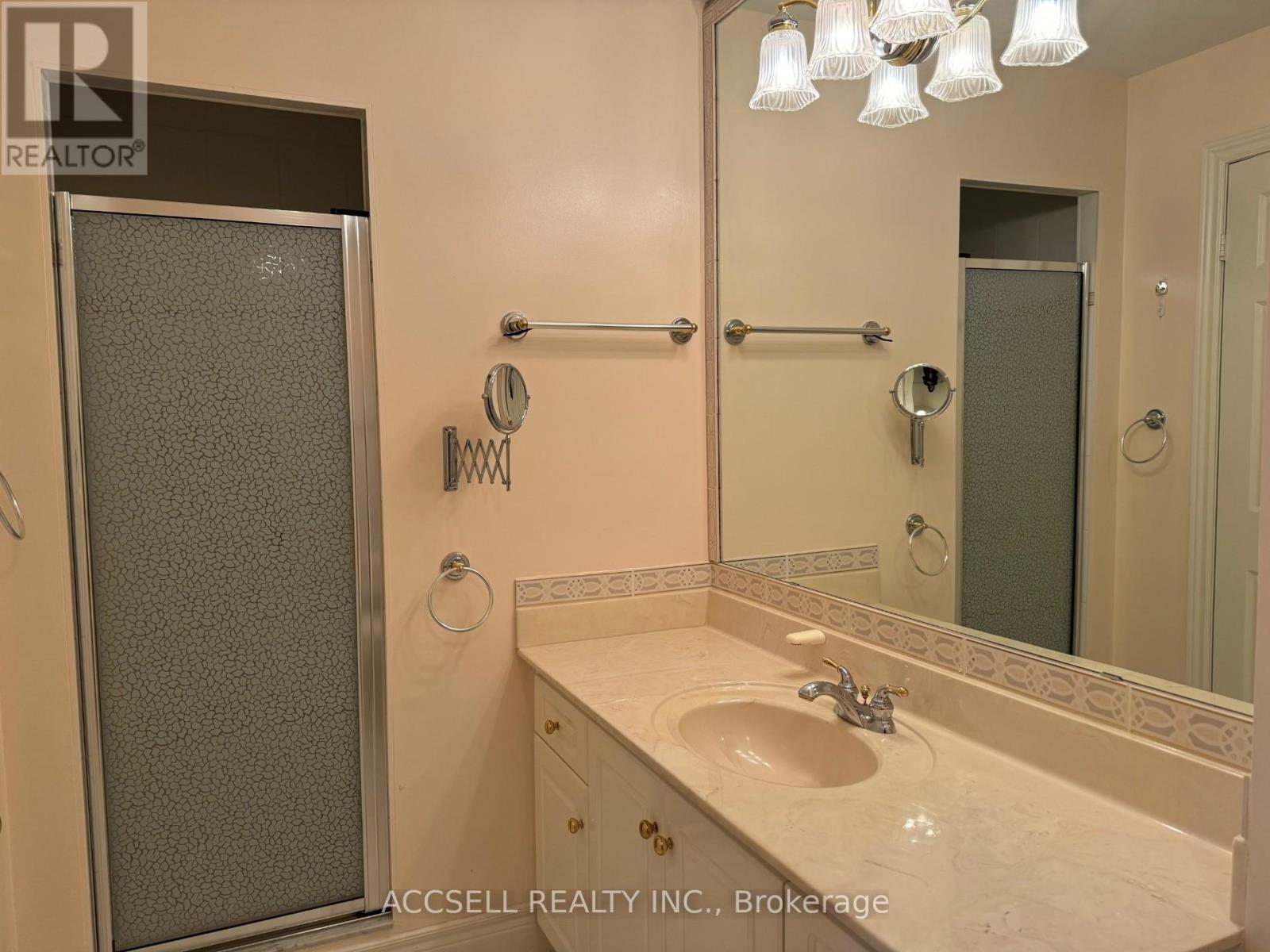 304 - 30 Anglesey Boulevard, Toronto, Ontario  M9A 3B5 - Photo 11 - W12182319