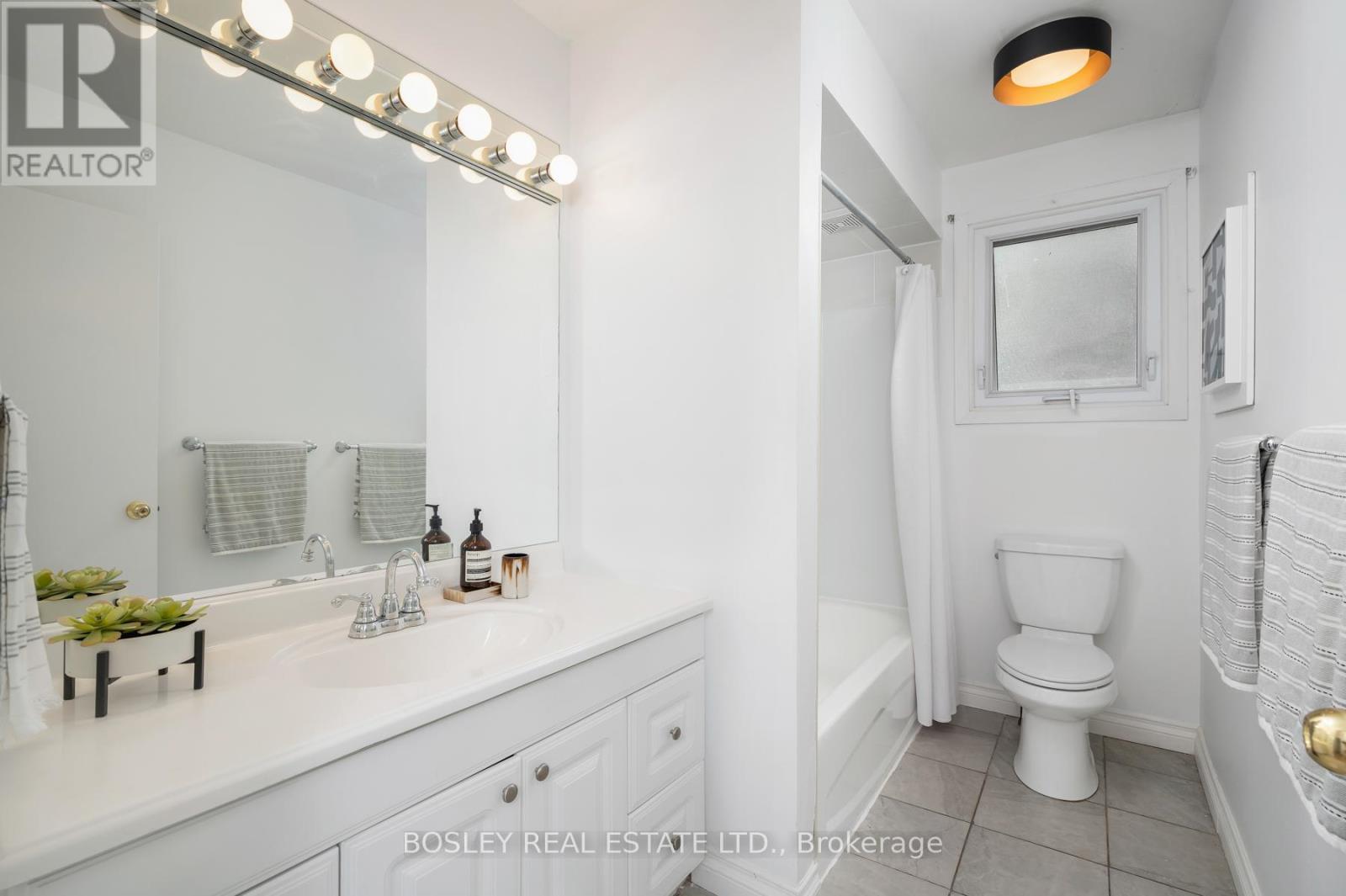 1105 Mississauga Valley Boulevard, Mississauga, Ontario  L5A 2A1 - Photo 17 - W12182324