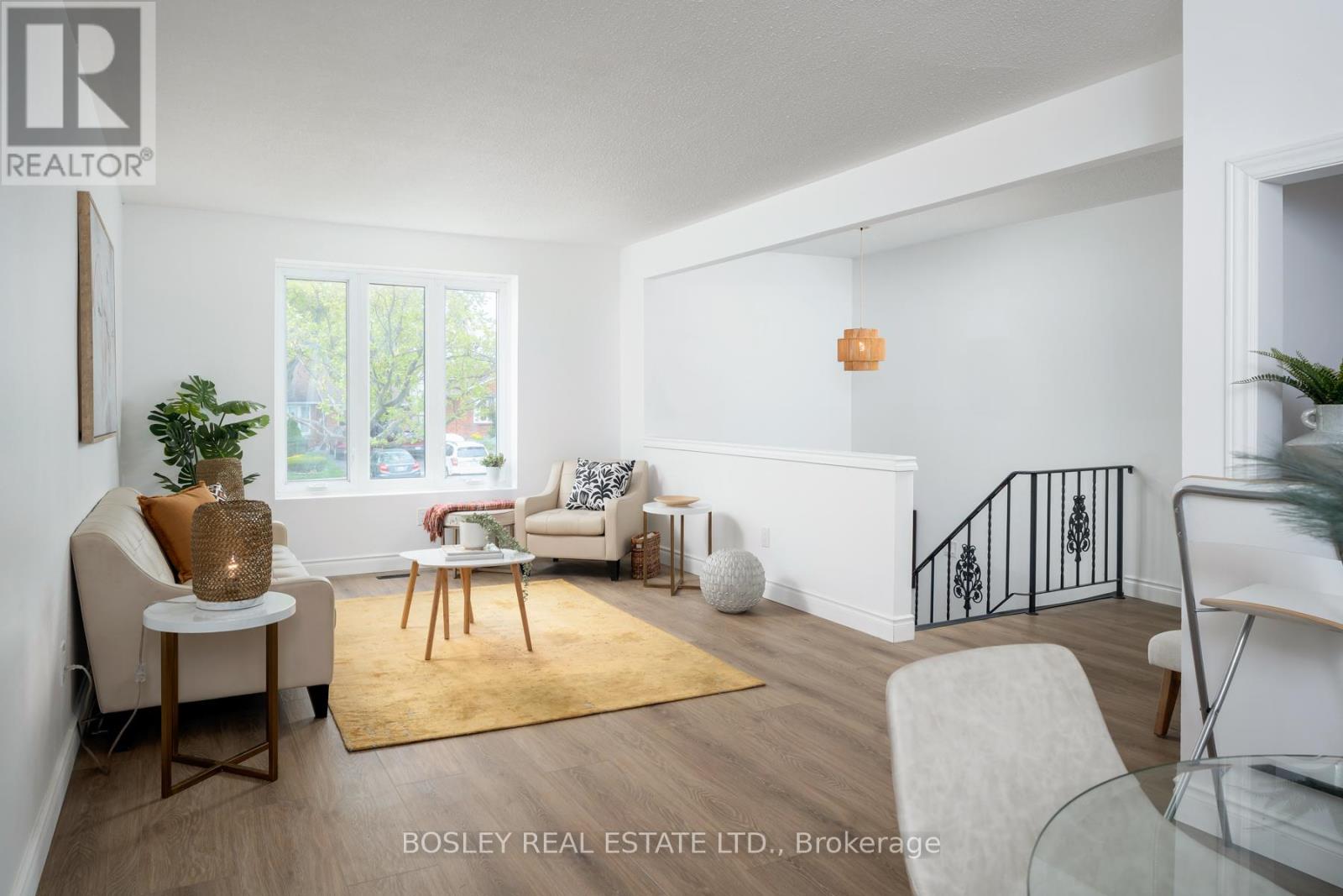 1105 Mississauga Valley Boulevard, Mississauga, Ontario  L5A 2A1 - Photo 4 - W12182324