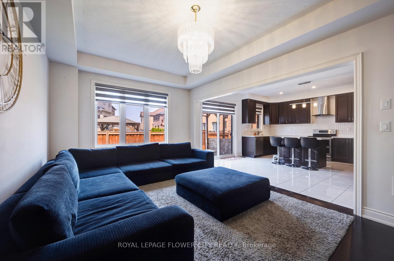 6 Penlea Gate, Brampton, Ontario  L6P 4M7 - Photo 15 - W12182352