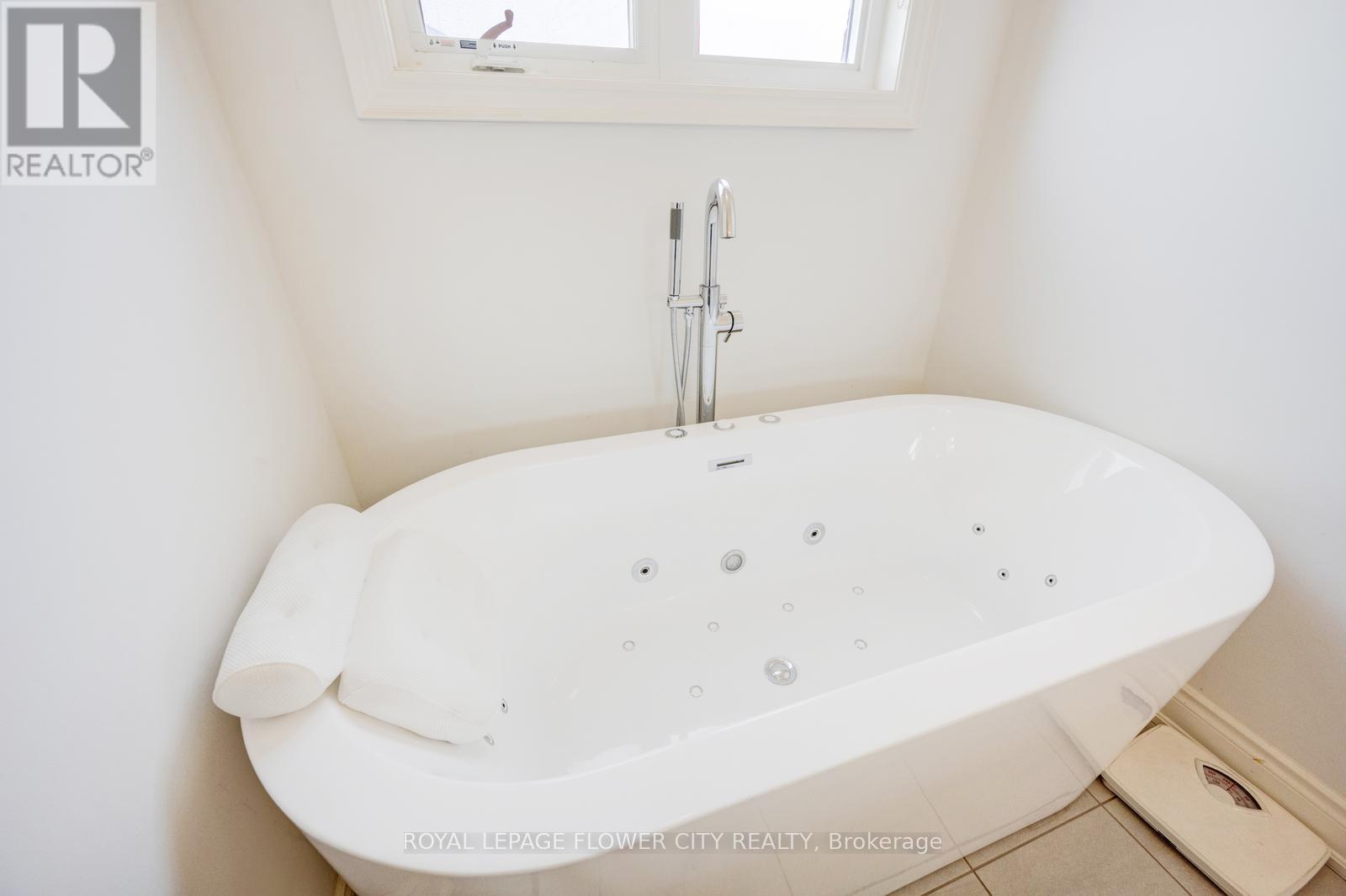 6 Penlea Gate, Brampton, Ontario  L6P 4M7 - Photo 24 - W12182352