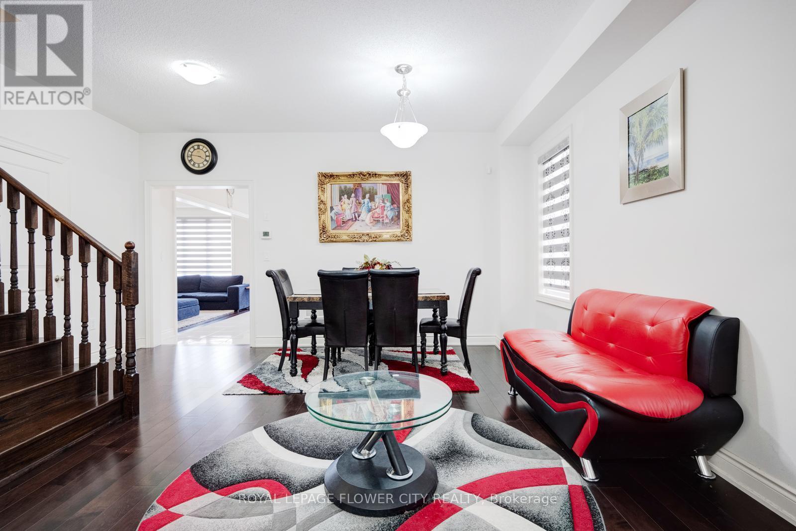 6 Penlea Gate, Brampton, Ontario  L6P 4M7 - Photo 4 - W12182352
