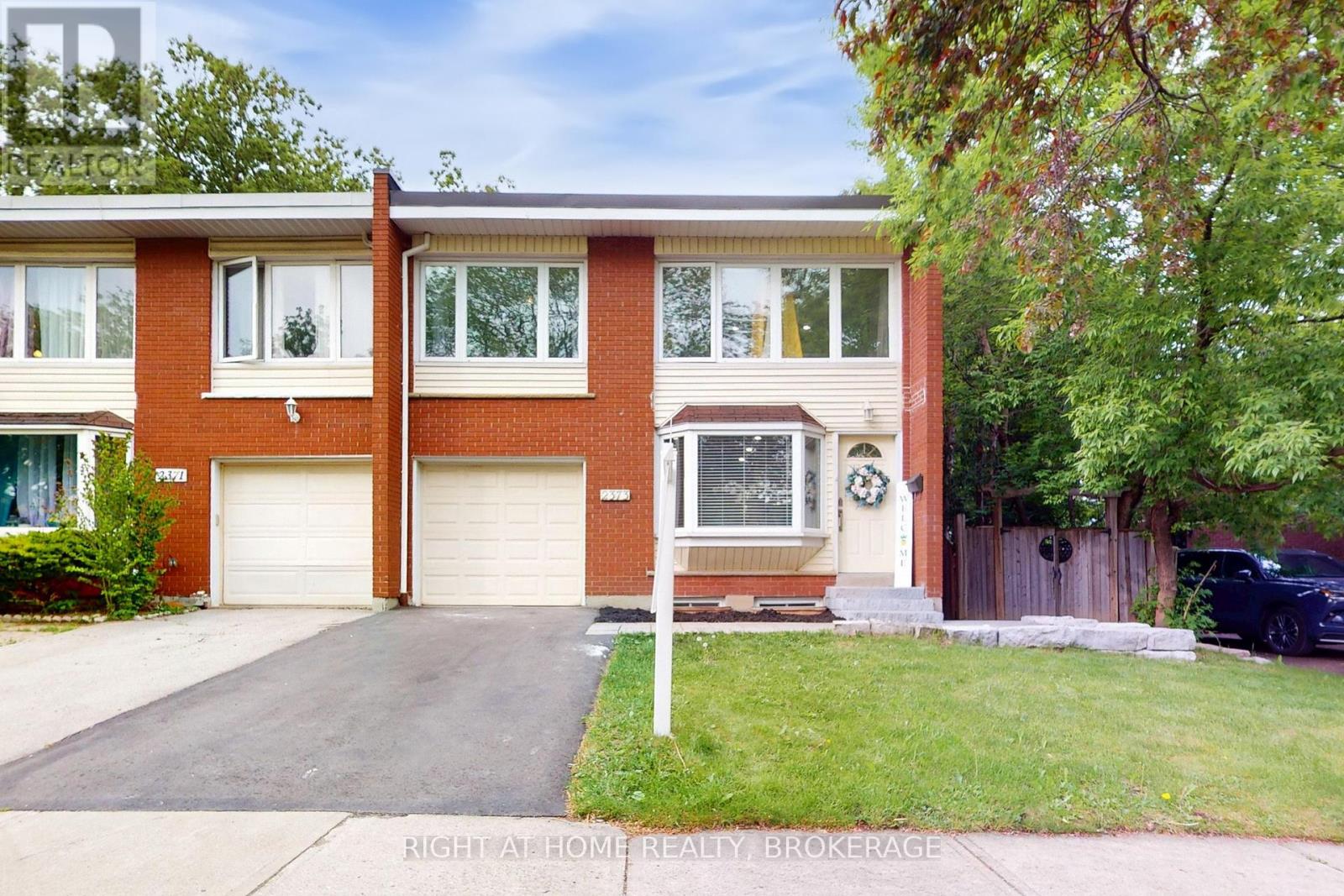2373 MARYVALE COURT E, Burlington, Ontario