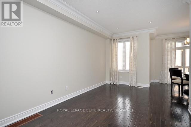 2092 Fiddlers Way, Oakville, Ontario  L6M 0M5 - Photo 9 - W12182405