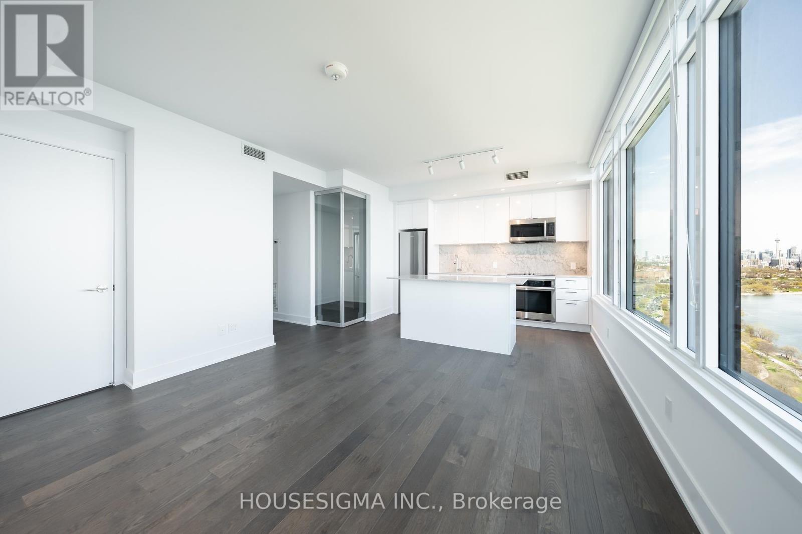3309 - 1926 Lake Shore Boulevard W, Toronto, Ontario  M6S 0B1 - Photo 2 - W12182442