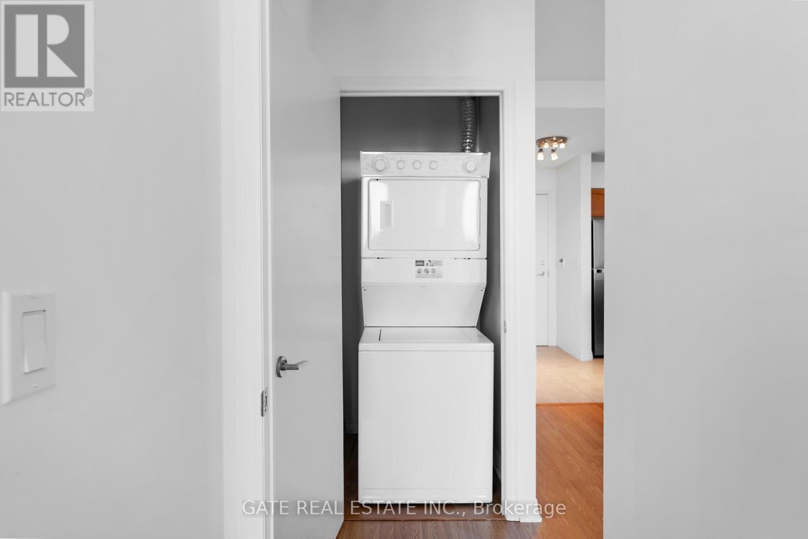 1605 - 38 Fontenay Court, Toronto, Ontario  M9A 5H5 - Photo 12 - W12182465