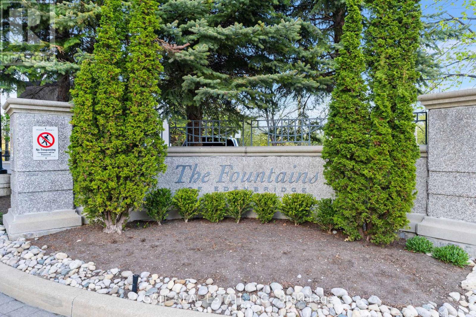1605 - 38 Fontenay Court, Toronto, Ontario  M9A 5H5 - Photo 3 - W12182465