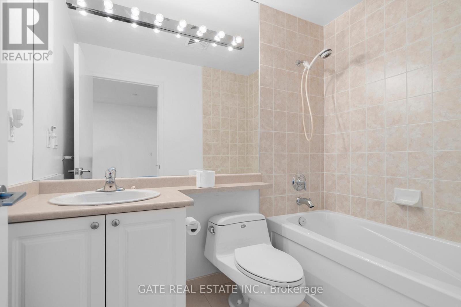 1605 - 38 Fontenay Court, Toronto, Ontario  M9A 5H5 - Photo 9 - W12182465