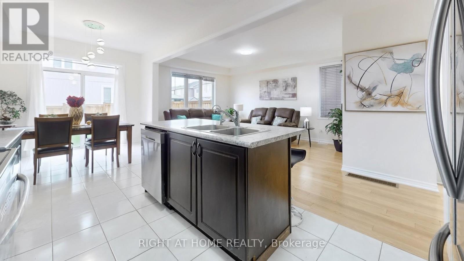 78 Wagner Crescent, Essa (Angus), Ontario  L3W 0R6 - Photo 14 - N12182485