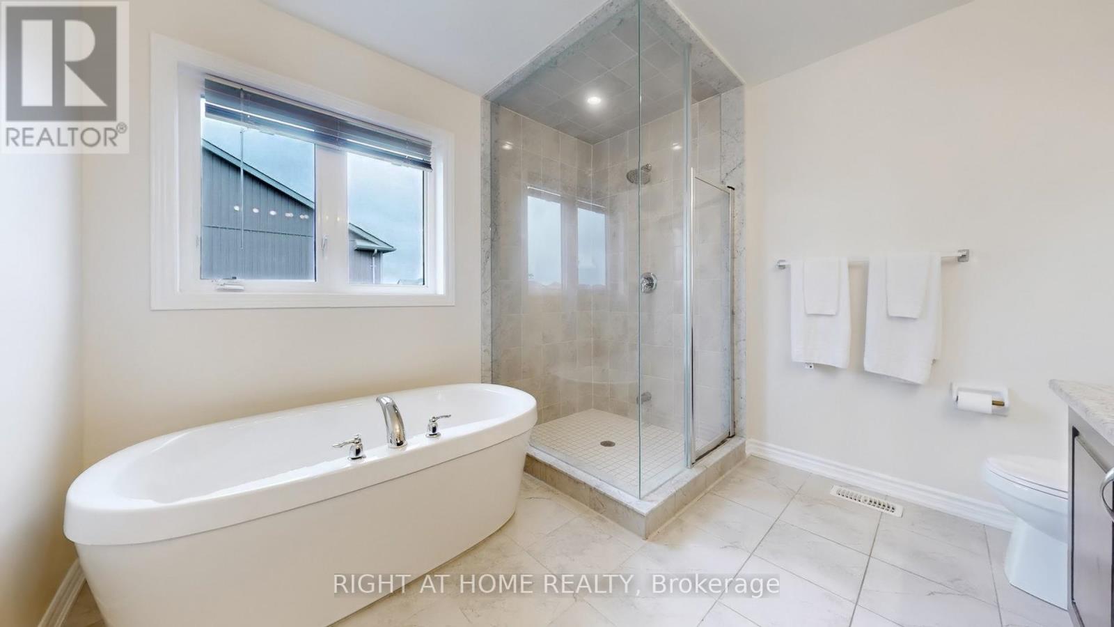 78 Wagner Crescent, Essa (Angus), Ontario  L3W 0R6 - Photo 31 - N12182485
