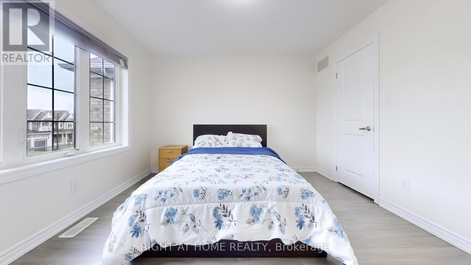 78 Wagner Crescent, Essa (Angus), Ontario  L3W 0R6 - Photo 41 - N12182485