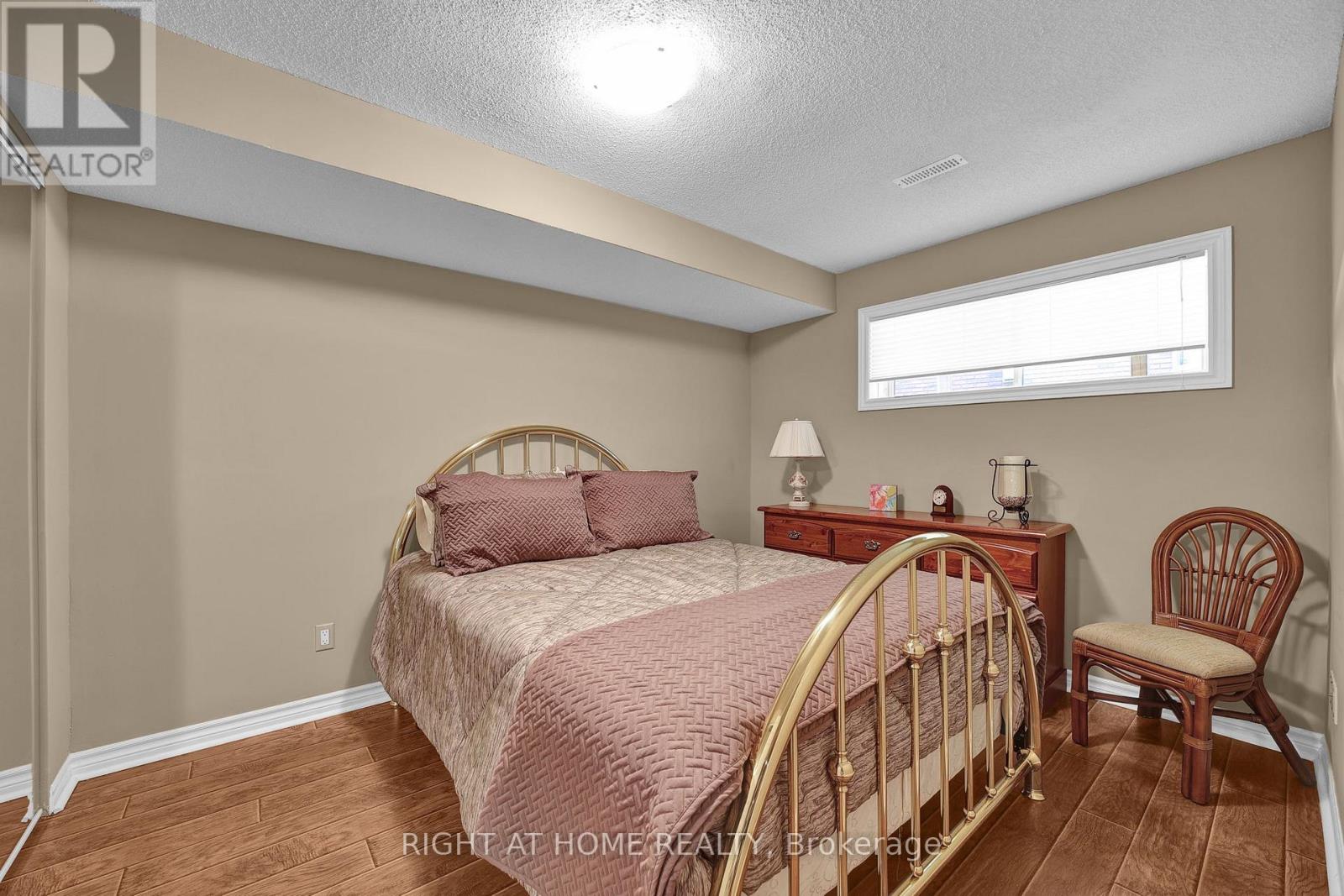 39 Via Amici, New Tecumseth (Alliston), Ontario  L9R 2C2 - Photo 32 - N12182494