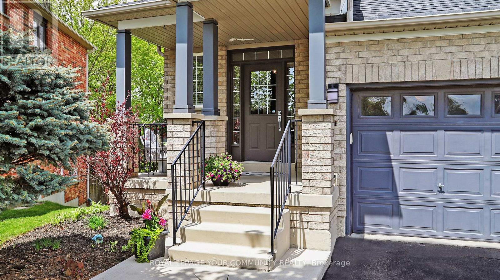 34 Willard Hunt Court, King, Ontario  L0G 1T0 - Photo 3 - N12182546