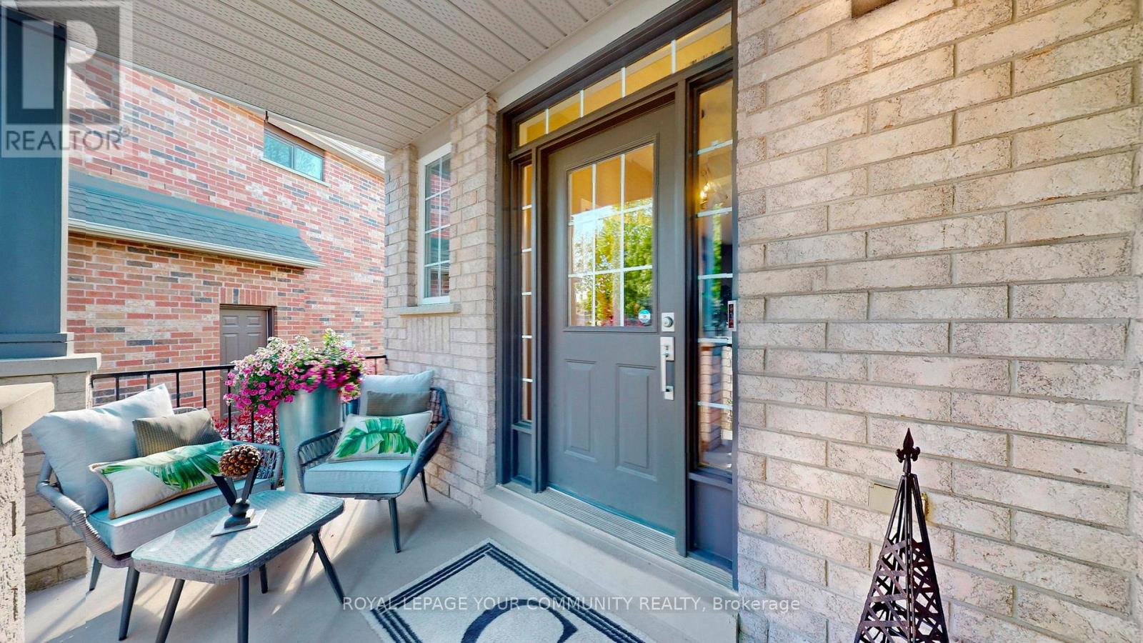 Property at 34 WILLARD HUNT COURT image 4
