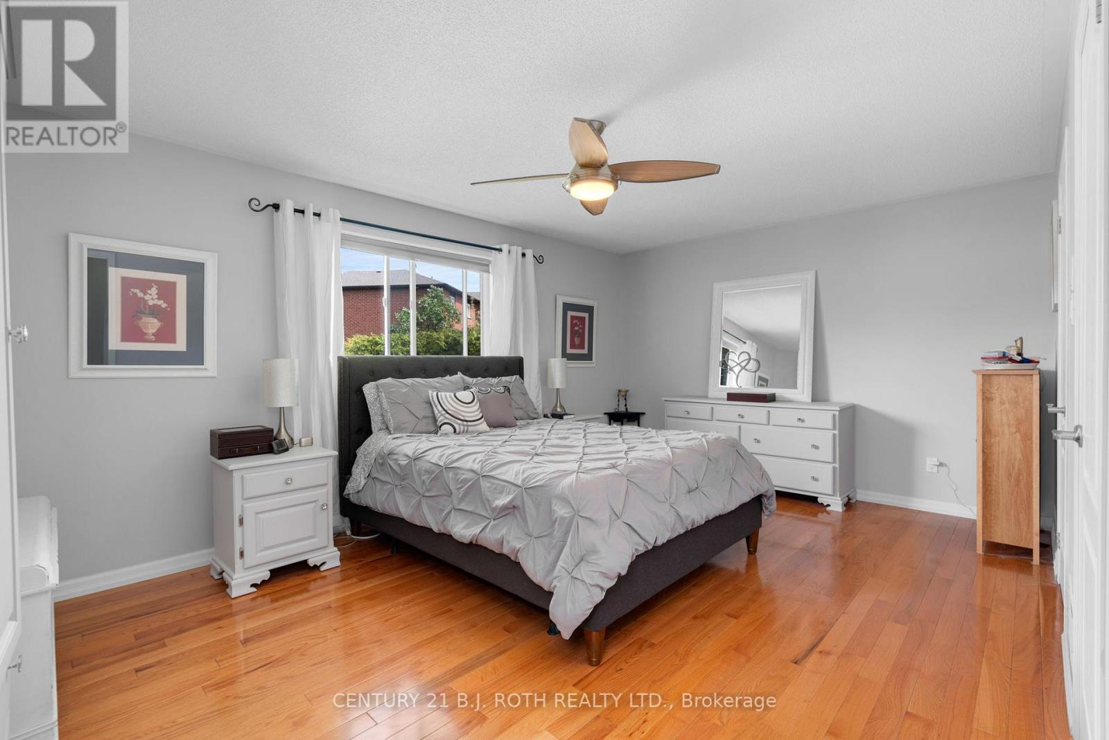 36 Benson Drive, Barrie, Ontario  L4N 7Y1 - Photo 12 - S12182547
