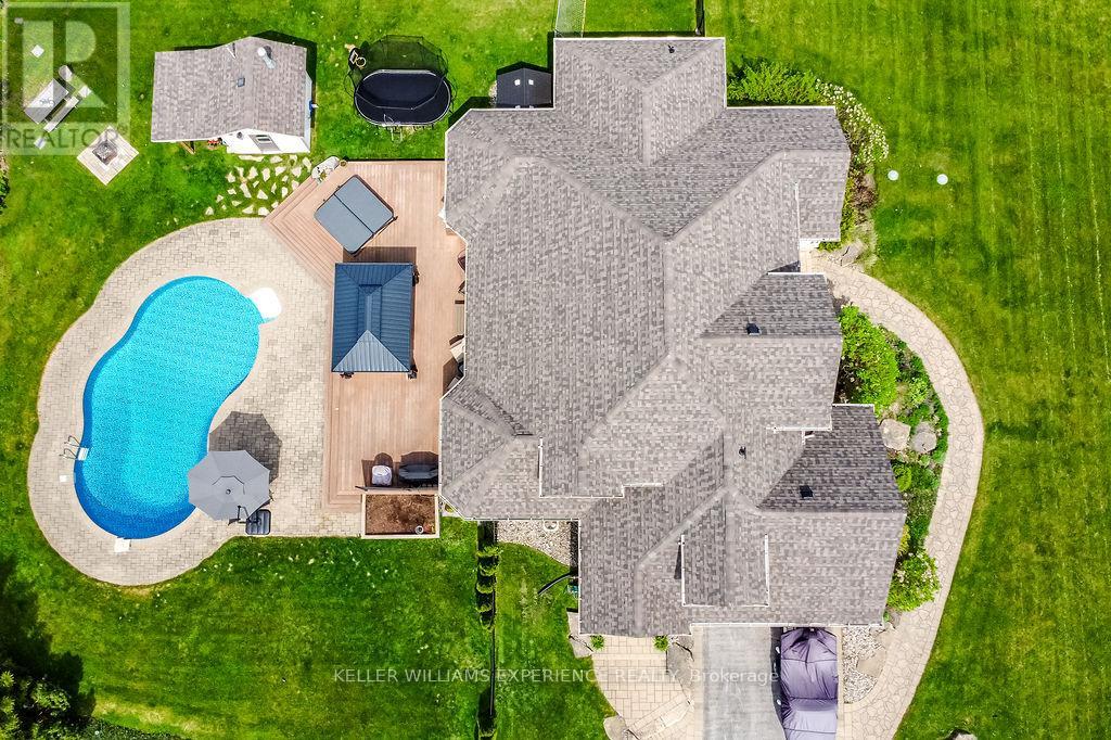 29 Basswood Circle, Oro-Medonte, Ontario  L0L 2L0 - Photo 2 - S12182555