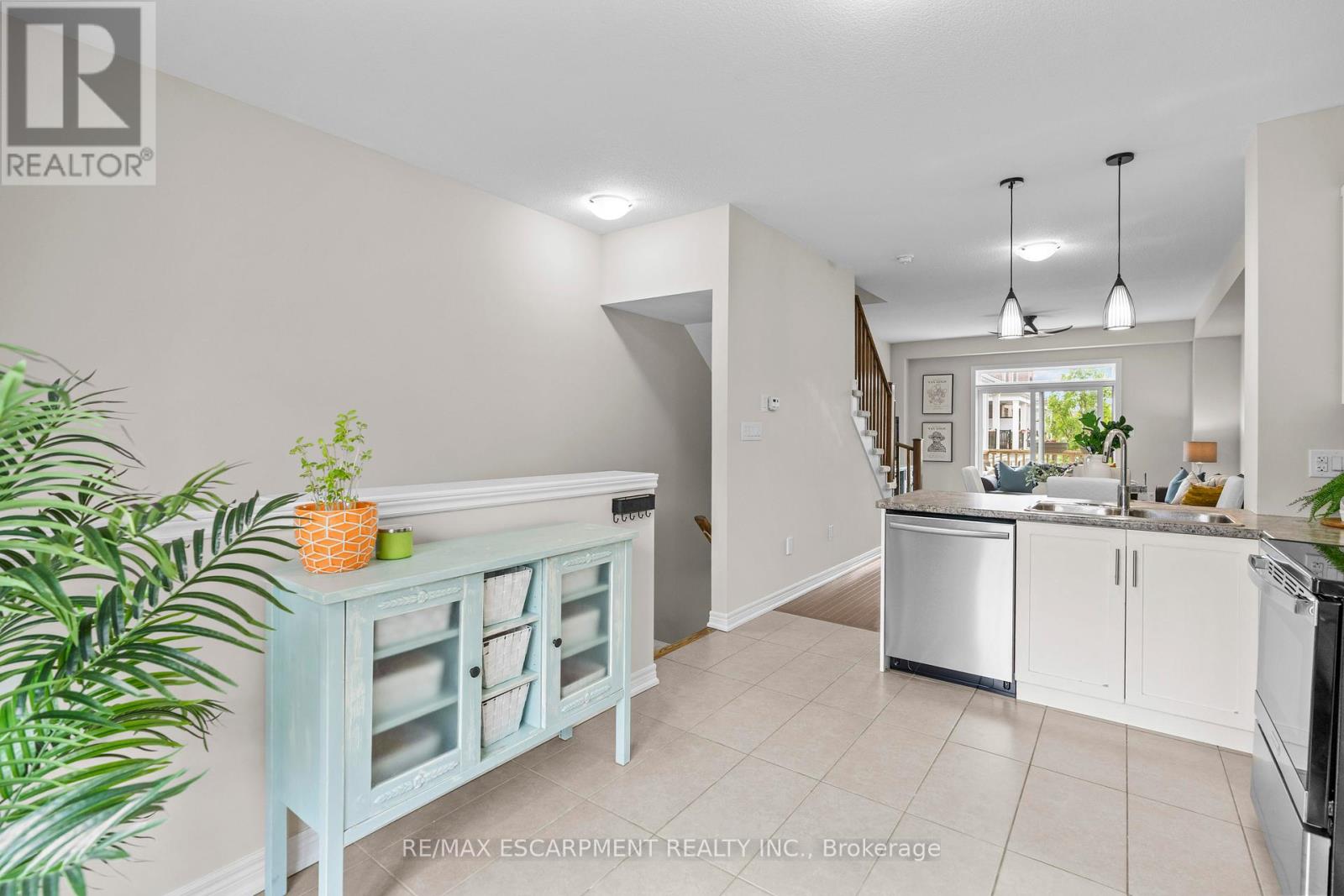 53 - 215 Dundas Street E, Hamilton, Ontario  L8B 0X1 - Photo 6 - X12182308