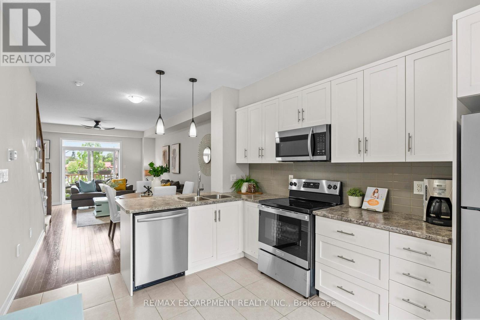 53 - 215 Dundas Street E, Hamilton, Ontario  L8B 0X1 - Photo 7 - X12182308