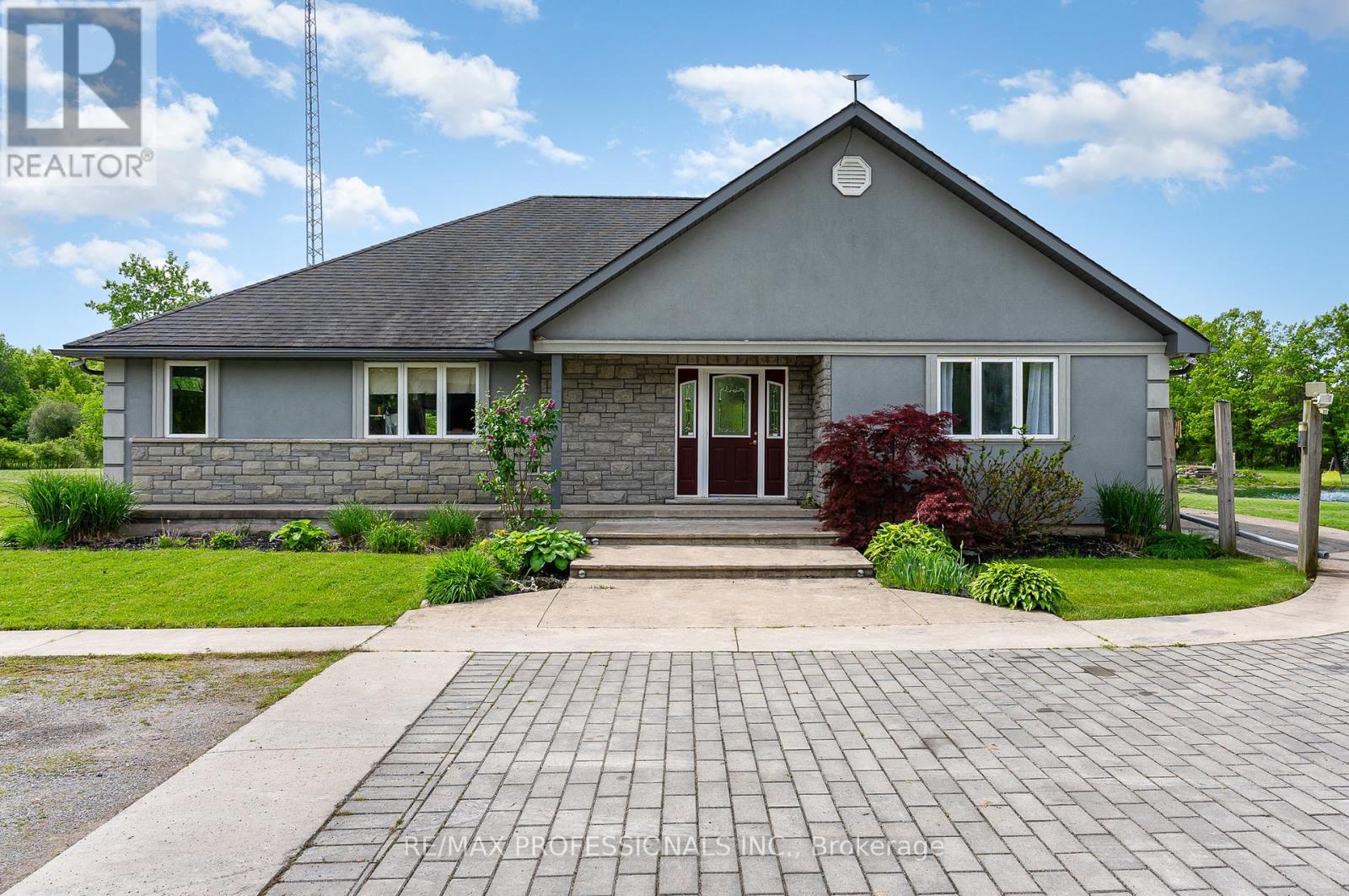 1961 Townline Road, Fort Erie, Ontario  L0S 1S0 - Photo 4 - X12182311