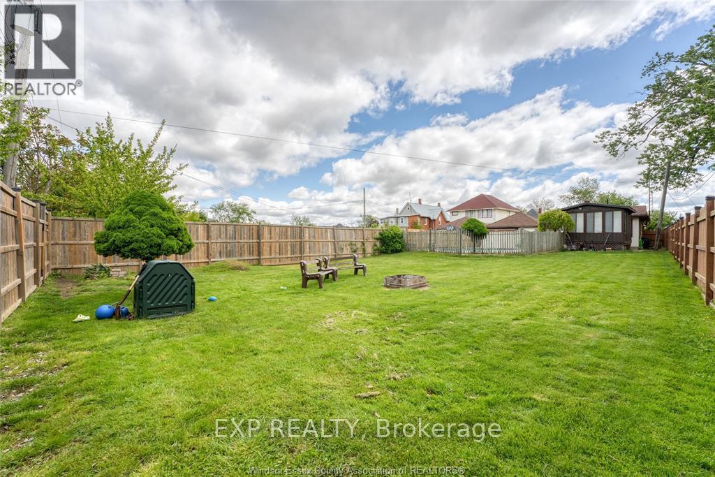 117 Erie Street S, Leamington, Ontario  N8H 3B5 - Photo 47 - X12182340