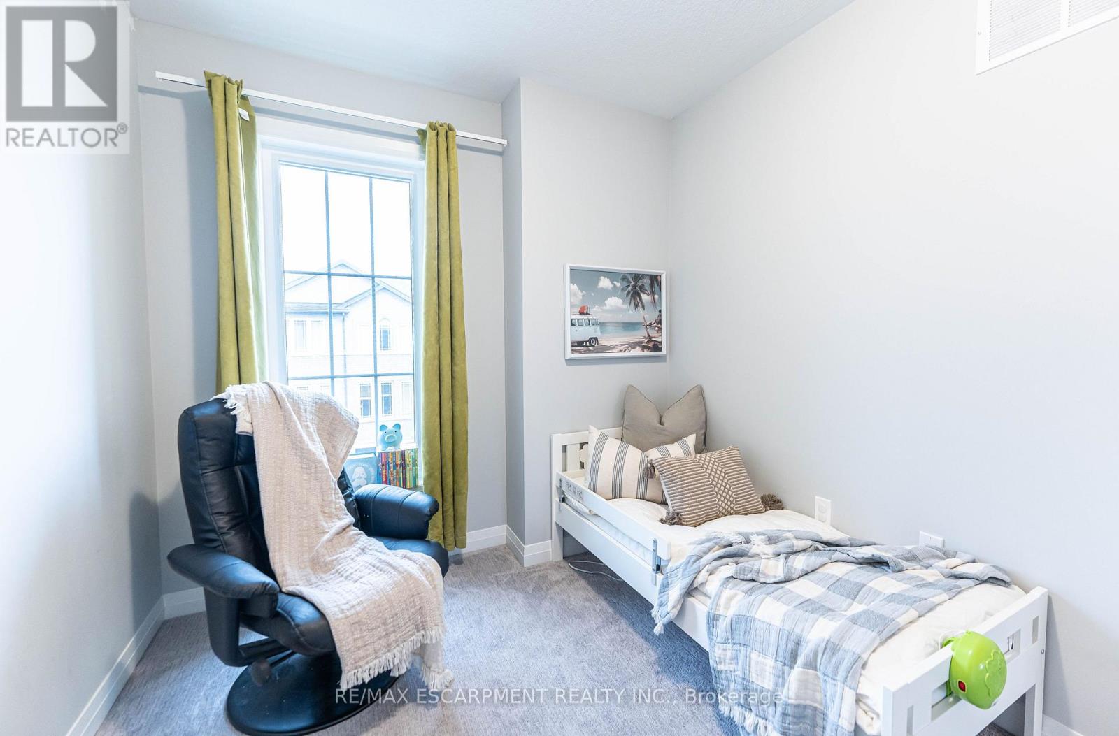 52 Aquarius Crescent, Hamilton, Ontario  L8J 3H5 - Photo 19 - X12182382