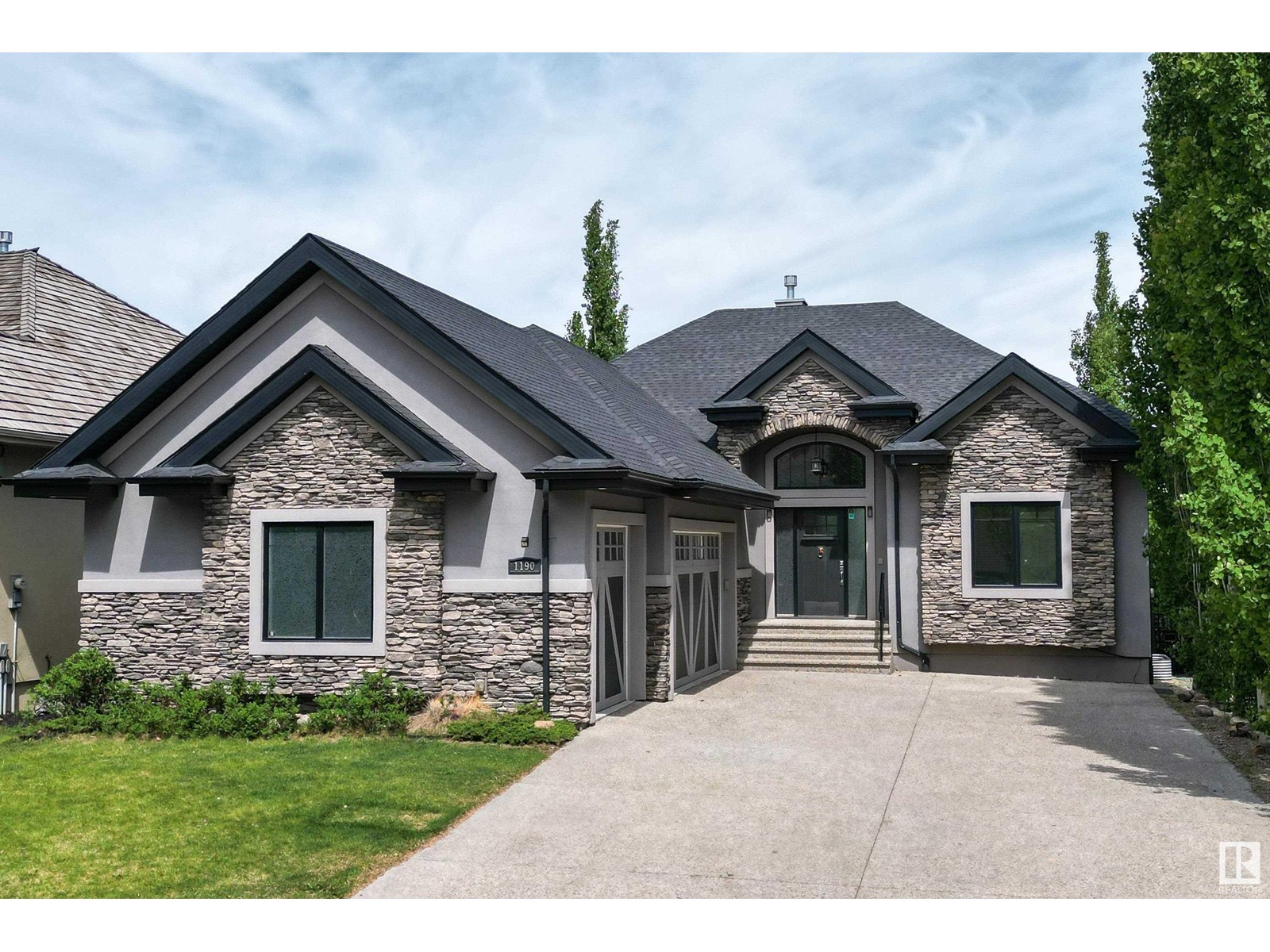 1190 ADAMSON DR SW, Edmonton, Alberta