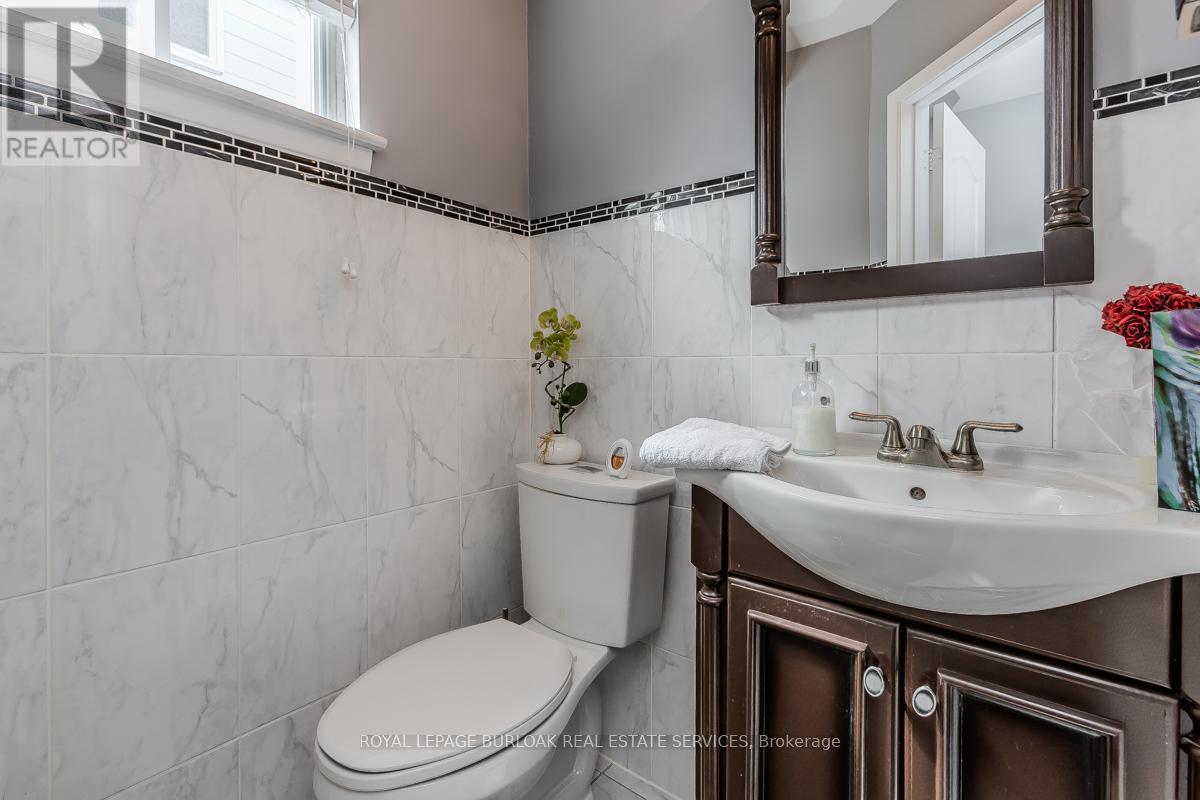 3419 Homark Drive, Mississauga (Applewood), Ontario  L4Y 2K6 - Photo 34 - W12182476
