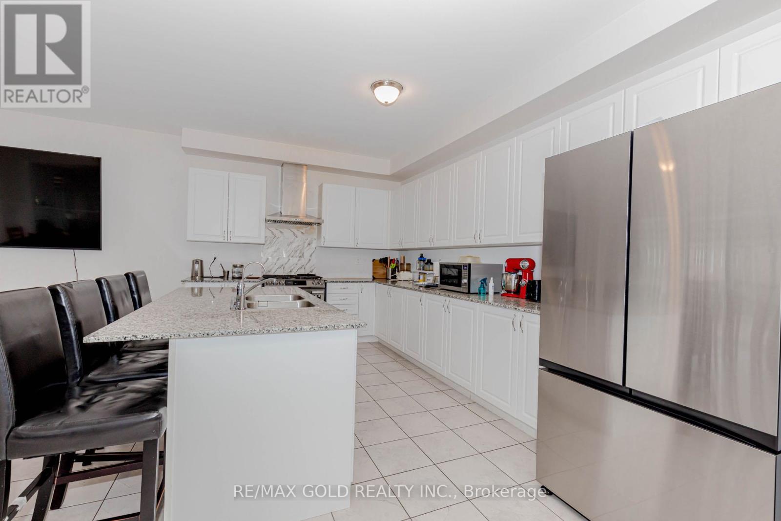 7 Portman Street, Caledon, Ontario  L7C 4G5 - Photo 13 - W12182492