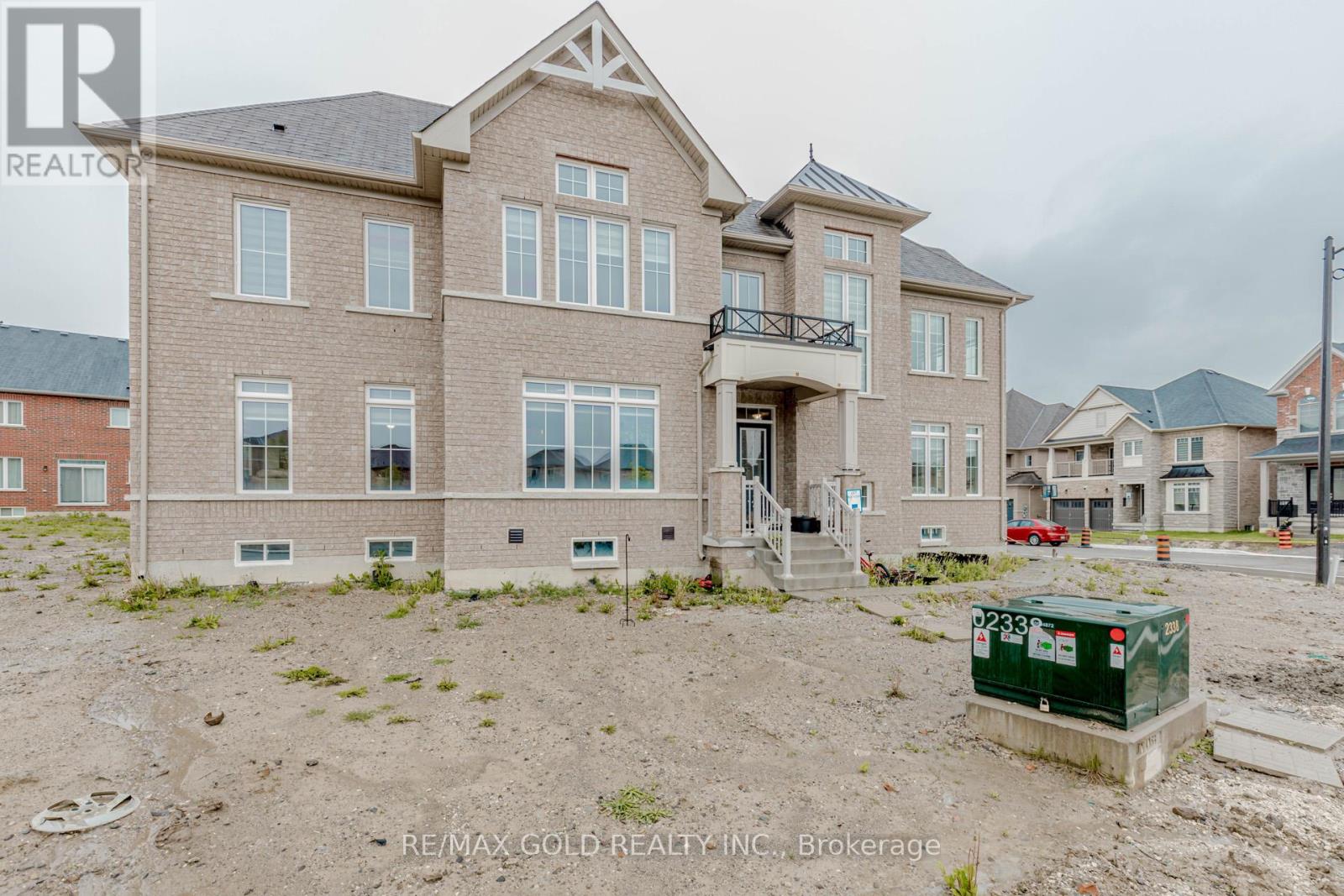 7 Portman Street, Caledon, Ontario  L7C 4G5 - Photo 2 - W12182492