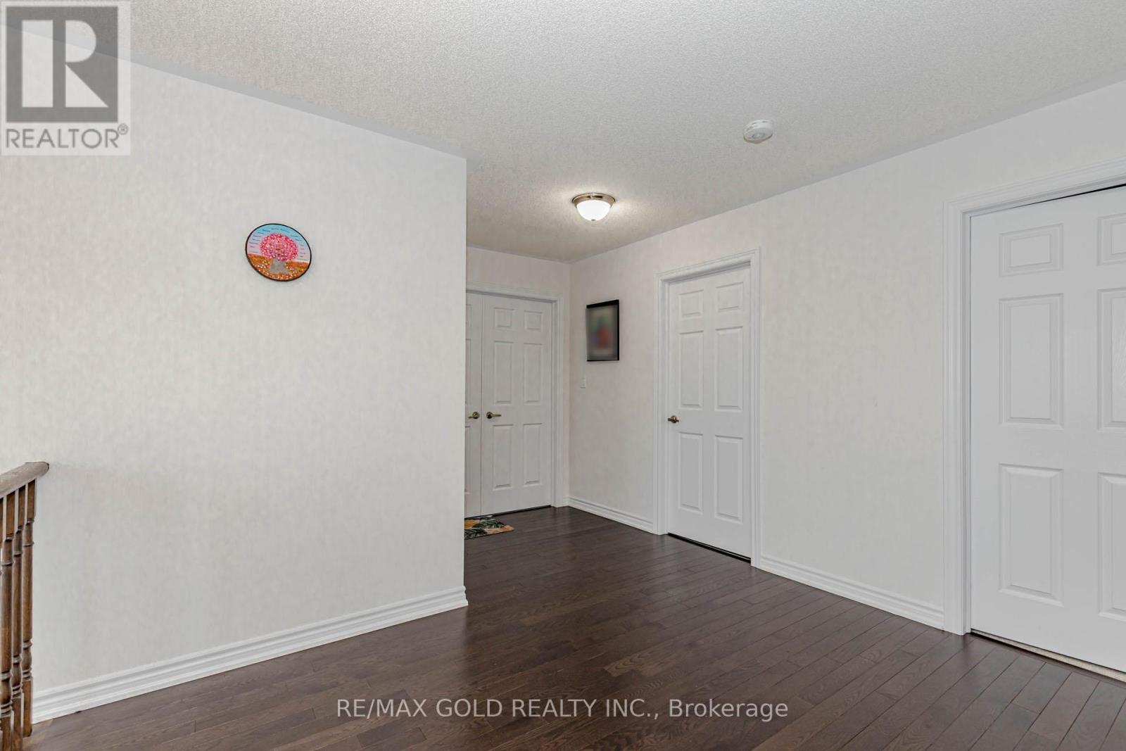7 Portman Street, Caledon, Ontario  L7C 4G5 - Photo 31 - W12182492