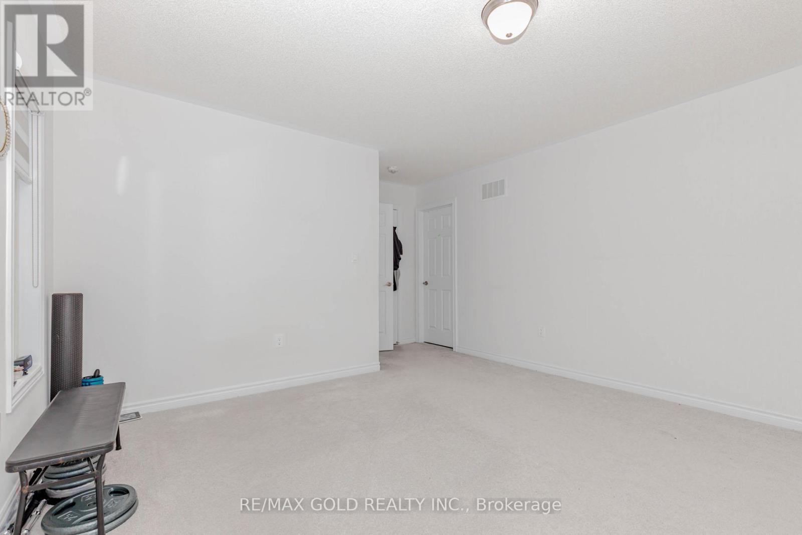 7 Portman Street, Caledon, Ontario  L7C 4G5 - Photo 47 - W12182492