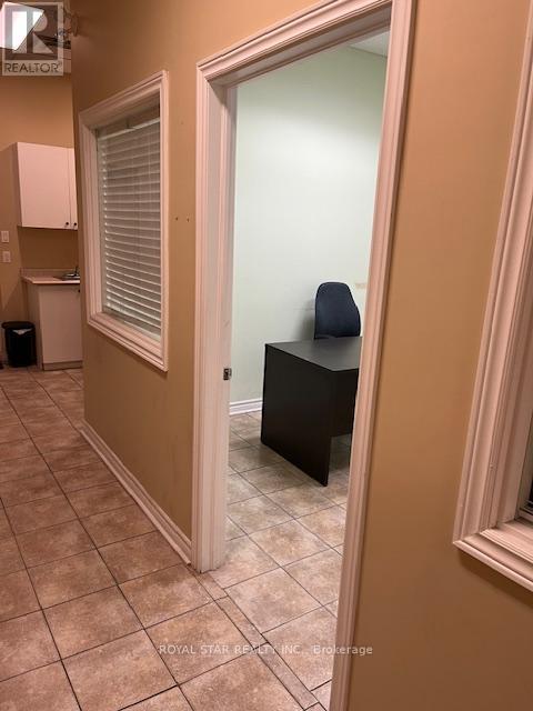 2 - 1098 Peter Robertson Boulevard, Brampton, Ontario  L6R 3A5 - Photo 2 - W12182519