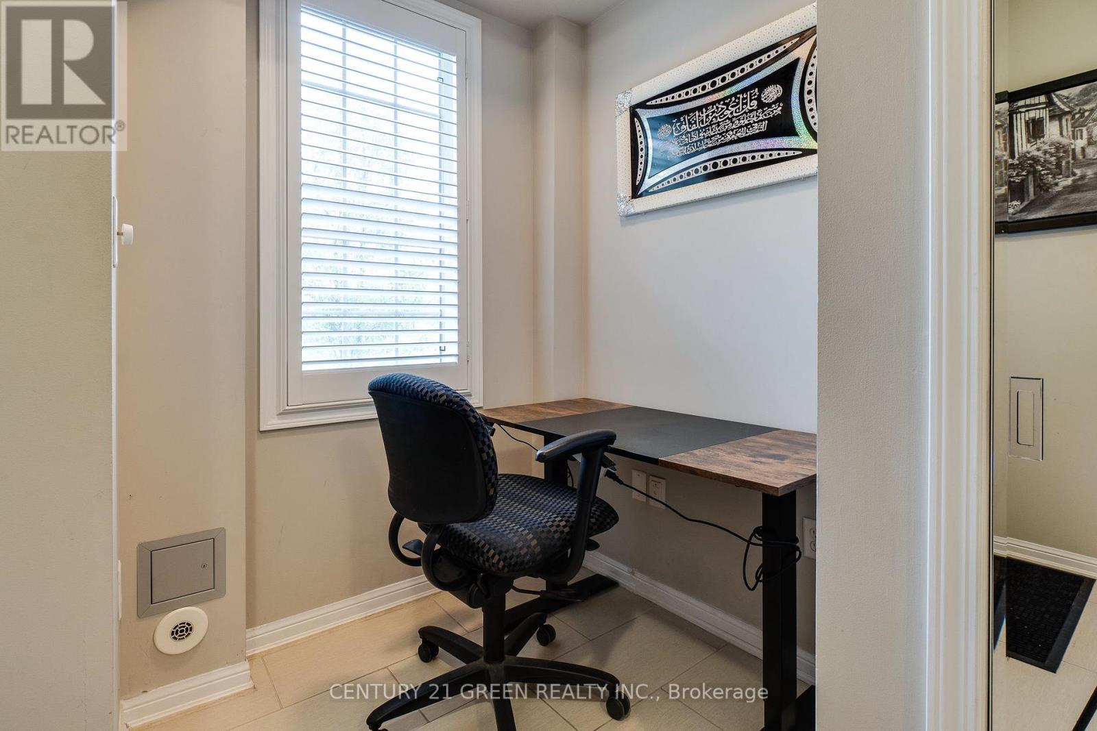 24 - 2614 Dashwood Drive, Oakville, Ontario  L6M 4C2 - Photo 4 - W12182540
