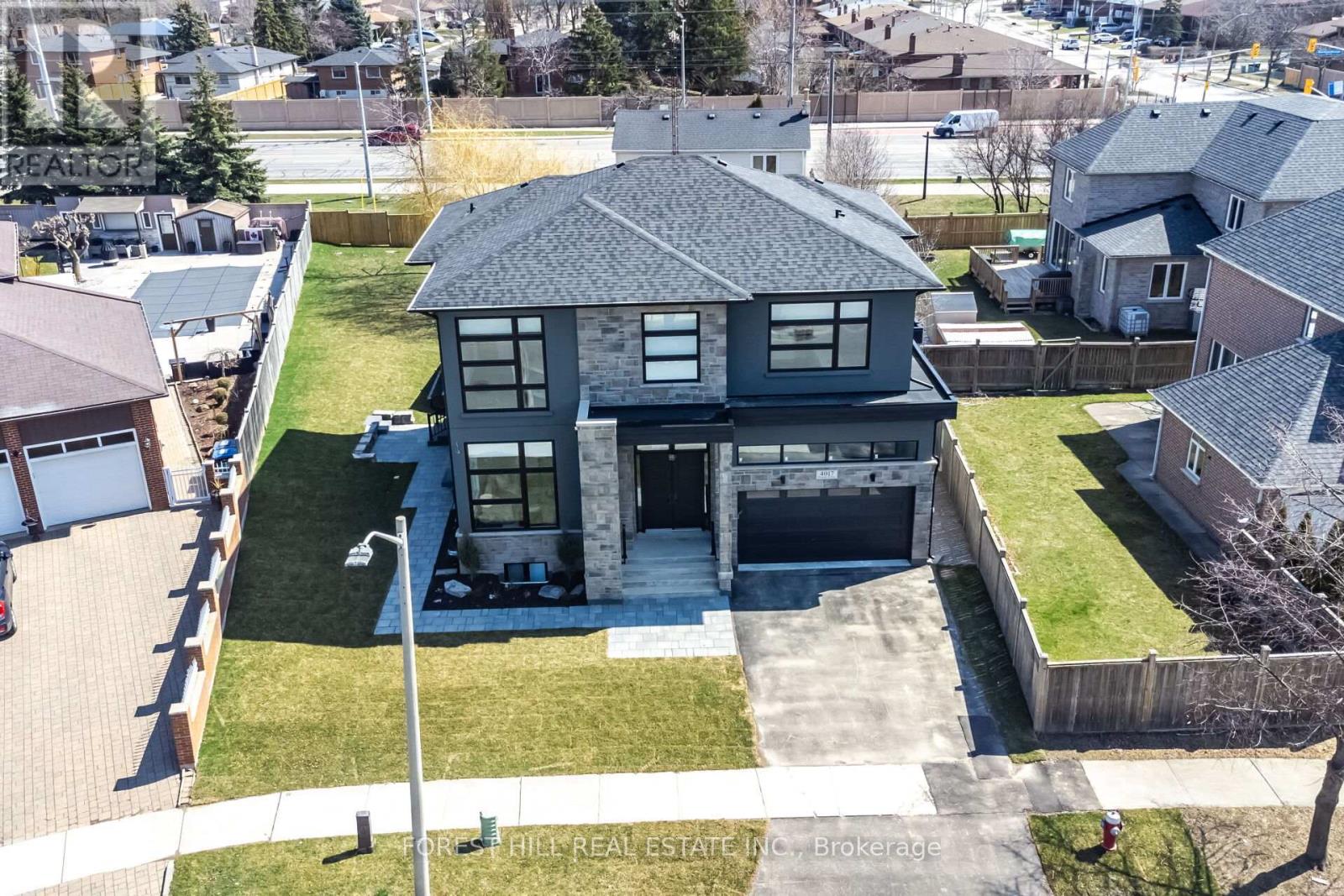 4017 Twine Crescent, Mississauga, Ontario  L4Z 1E8 - Photo 3 - W12182549
