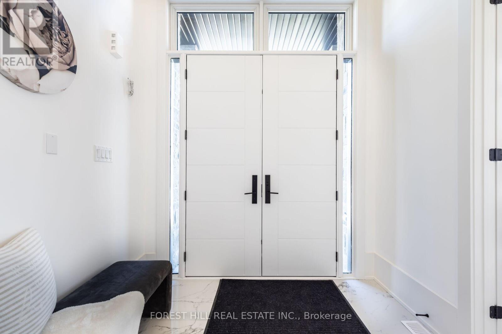 4017 Twine Crescent, Mississauga, Ontario  L4Z 1E8 - Photo 4 - W12182549