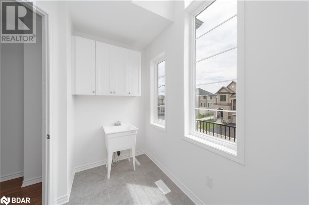 700 Mika Street, Innisfil, Ontario  L9S 0R7 - Photo 16 - 40735153