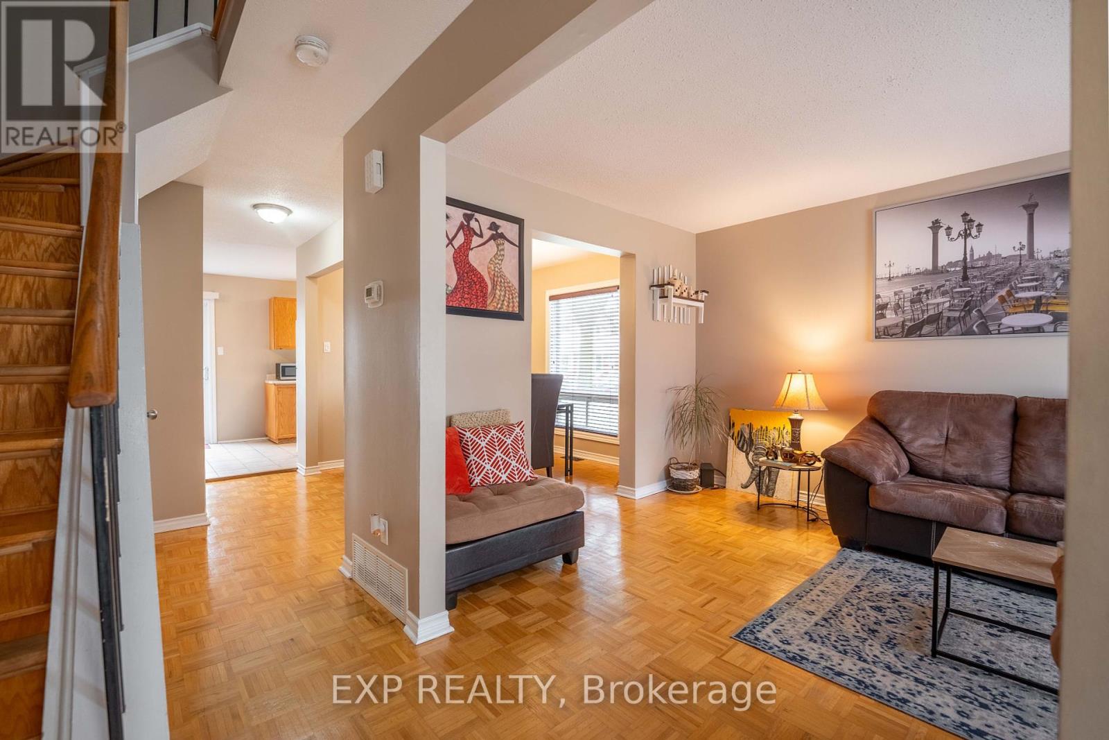 15 - 1979 Greenvale Lane, Ottawa, Ontario  K1C 6E4 - Photo 4 - X12179978