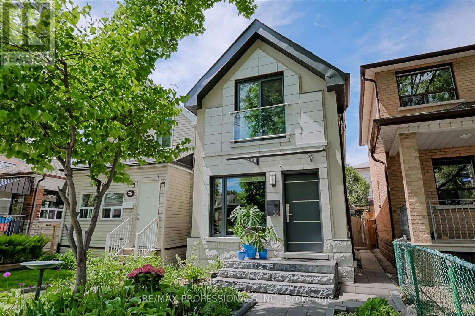 36 Florence Crescent, Toronto, Ontario  M6N 4E5 - Photo 1 - W12182347